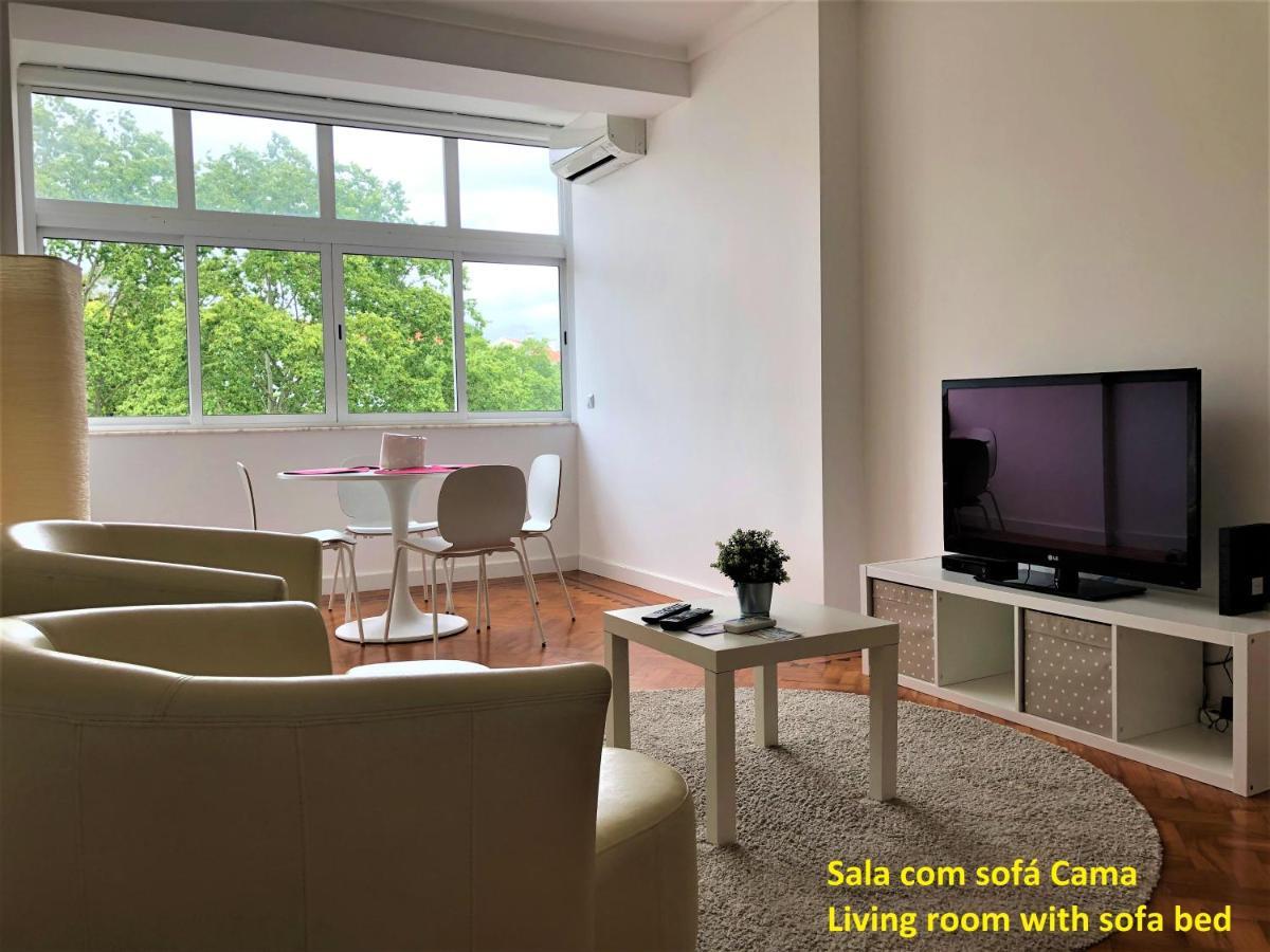 Apartment Near The Airport Lissabon Buitenkant foto